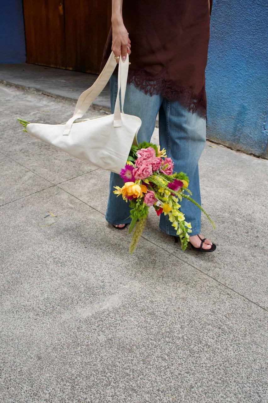 RAMO + FLOWER TOTE BAG